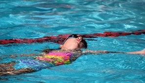 Λάρισα: Ολοκληρώθηκαν τα μαθήματα κολύμβησης στα δημοτικά σχολεία - Συμμετείχαν 1.250 μαθητές  